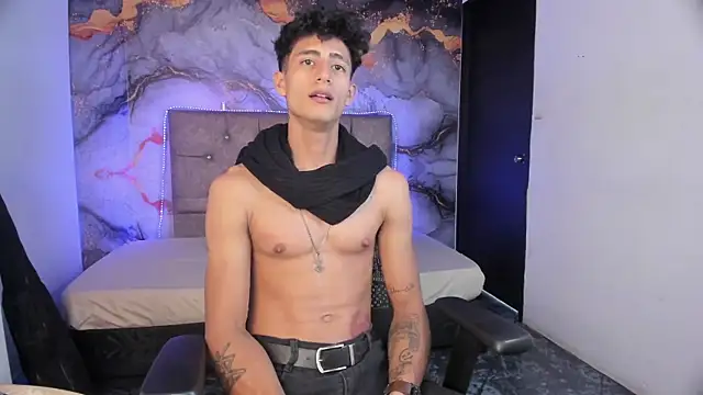 MaxiimoRomano_ webcam