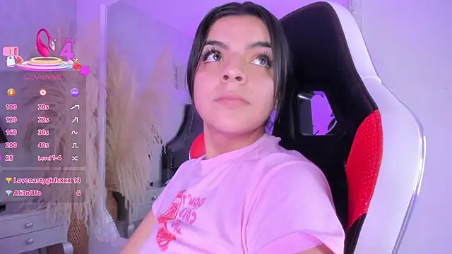 KarelyMitchel webcam