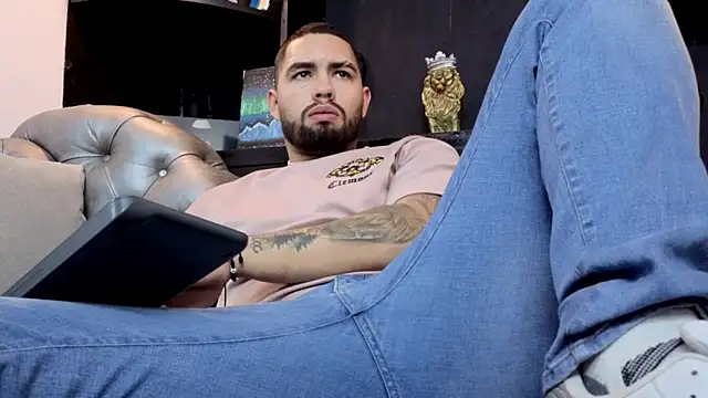 Live sex cam of matteosantos