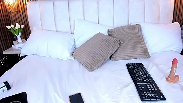 lisalain - LisaLain's free webcam - UK Sex Cams