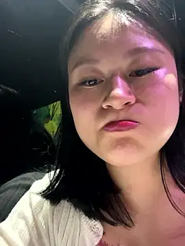 美女Yolanda9在线直播