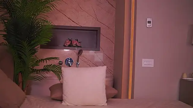 BiancaCain live sex cam