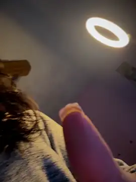 Milfshortcakes Live Webcam on Stripchat