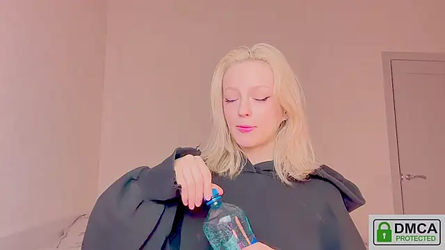 your_molly_mark_ - Your_molly_mark_'s free webcam - UK Sex Cams