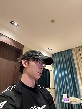 1a1a1alll's live cam