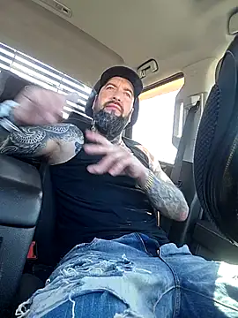 Beardedtattood webcam