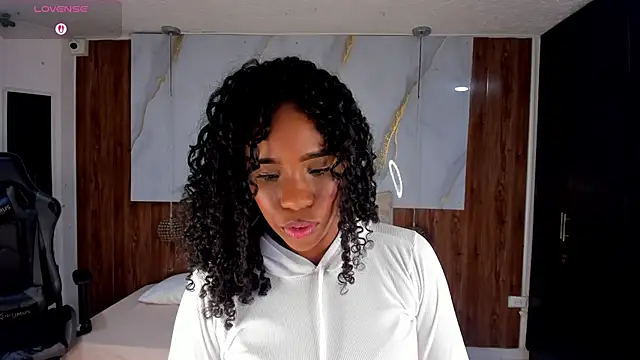 lia_16 - Lia_16's free webcam - UK Sex Cams