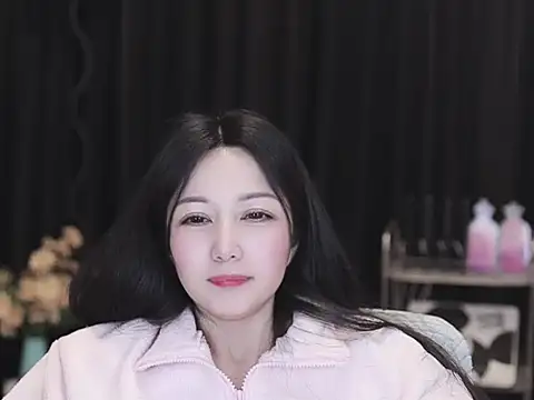 nuyoah-77 - Nuyoah-77's free webcam - UK Sex Cams