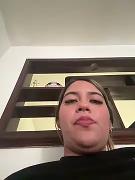 Amira_Malia webcam