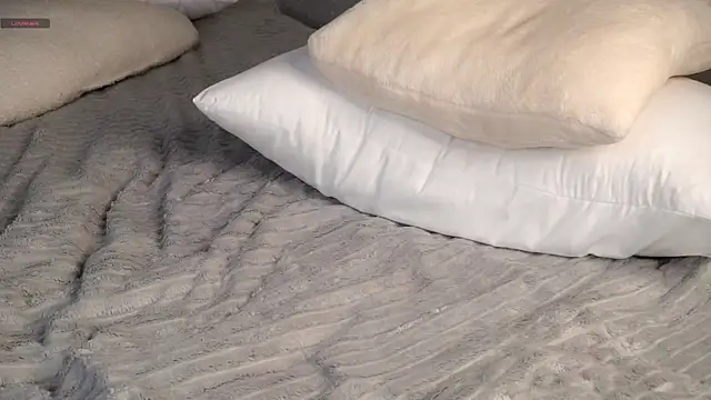 QuinnHeileman live sex cam