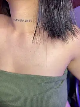 Webcam Model (Violetaa_pink18)  is live.Free join now!