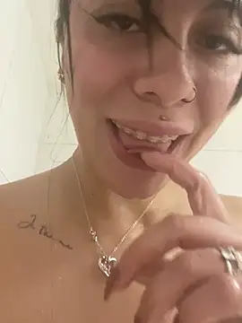 silvanna-moree - Silvanna-Moree's free webcam - UK Sex Cams