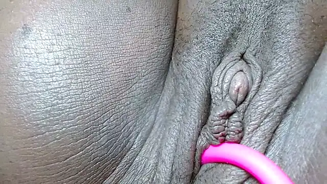 morenahott1 - Morenahott1's free webcam - UK Sex Cams