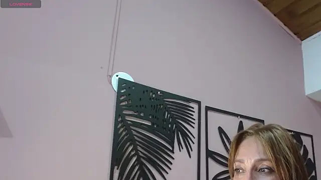 amara_rousse1 webcam