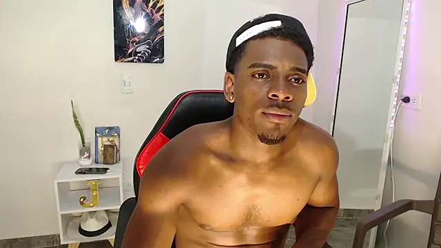 jackboy_000 - Jackboy_000's free webcam - UK Sex Cams