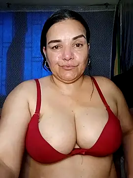 Webcam Model (Zuleyka_69)  is live.Free join now!