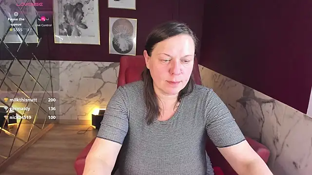 KellyPerfection webcam