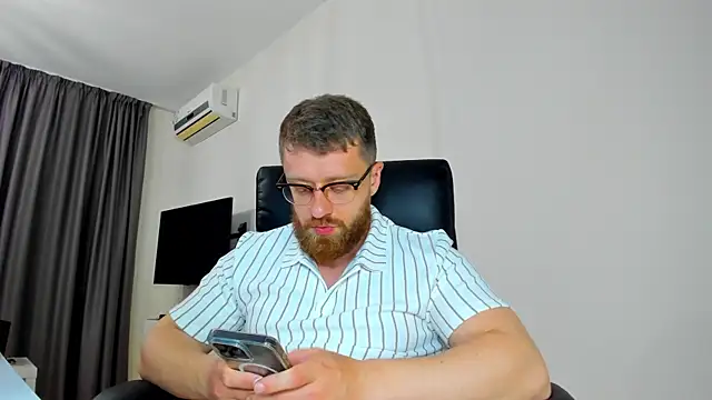 Findom_guy webcam
