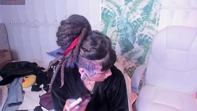 _sharlotte777 webcam