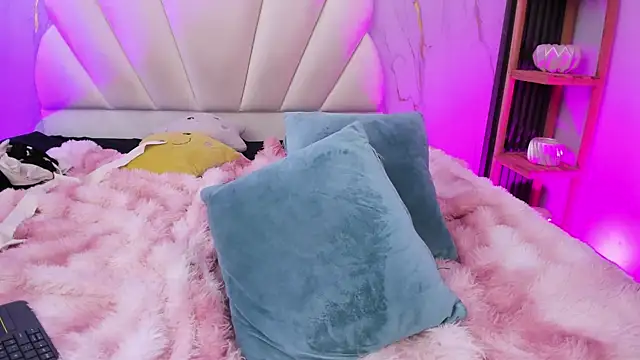 AliiceWonderland_ webcam