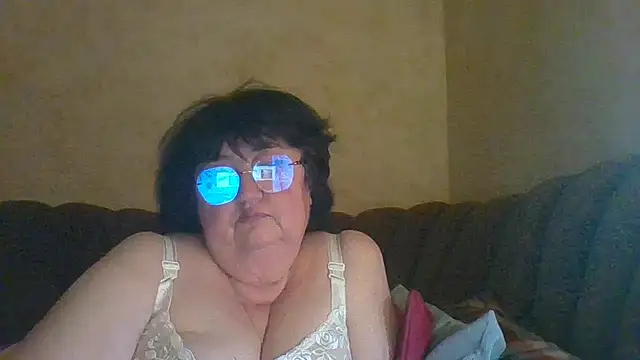 MilaSky5303 - Live Cam