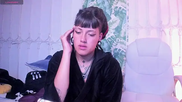 _sharlotte777 webcam