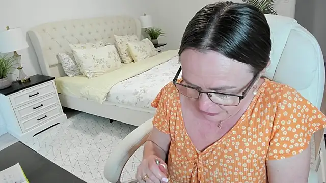 vika73 - Vika73's free webcam - UK Sex Cams