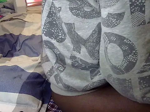 Playroom_queen webcam