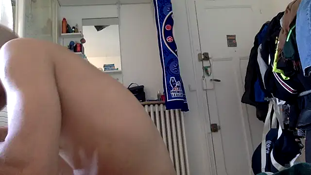 molozeb - Molozeb's free webcam - UK Sex Cams