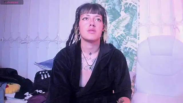 _sharlotte777 webcam