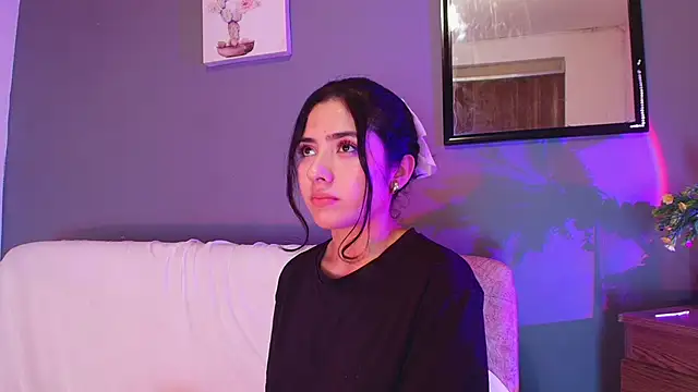 adara_johnson__ webcam