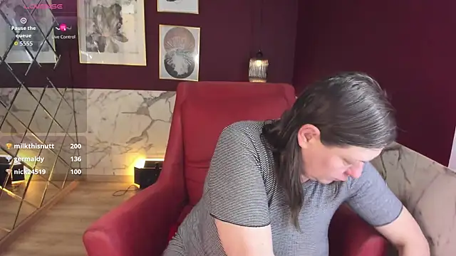 KellyPerfection webcam