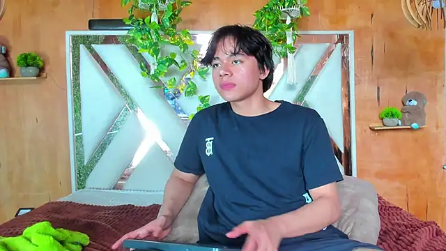 Max_gold Live Webcam on Stripchat