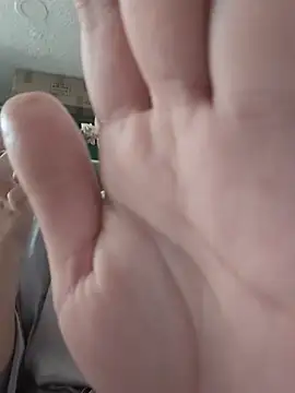 Nahiajhonson_ webcam