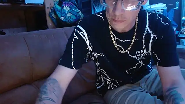 Hatchetwound6969 webcam