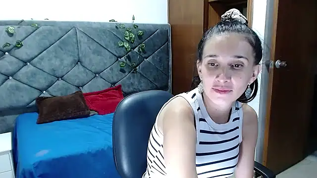 victoria_adams07 webcam