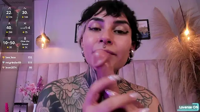 luana_fiore - Luana_fiore's free webcam - UK Sex Cams