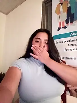 ANDREA-10_ Live Webcam on Stripchat