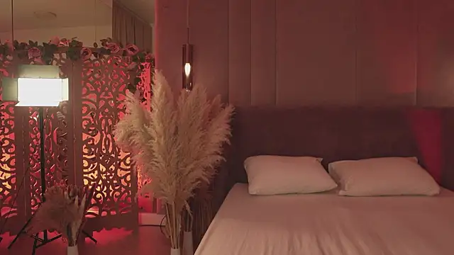 SerenaWest_ live sex cam