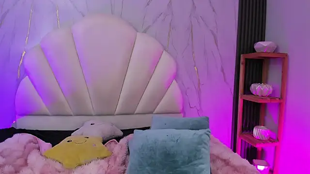 AliiceWonderland_ webcam