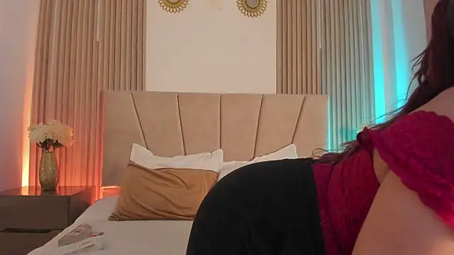 Victoria_Beaumont webcam