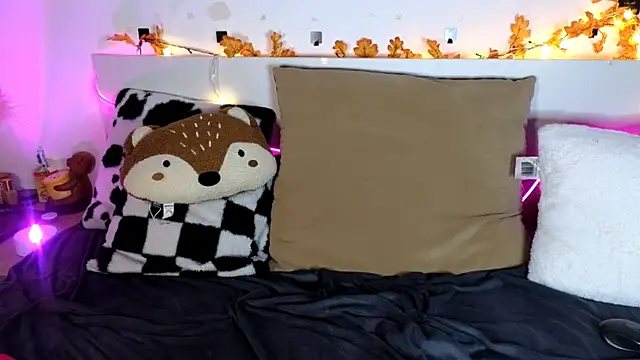 nicollewetpussy webcam