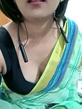 Webcam Model (Queen_Kushi4)  is live.Free join now!