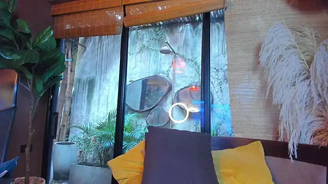 Victoria_Gonzalez webcam