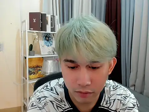 davincihugecock webcam