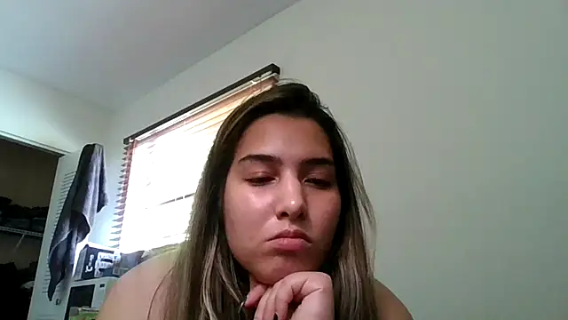 naughtynadia0502 webcam