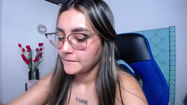 kathe-mills235 - Kathe-mills235's free webcam - UK Sex Cams