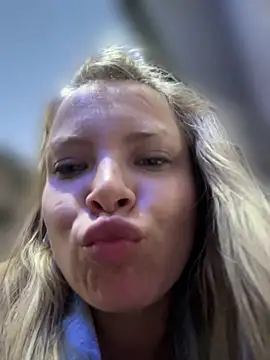 AnastasiaAniess live sex cam