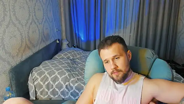 vladik_b - Vladik_b's free webcam - UK Sex Cams