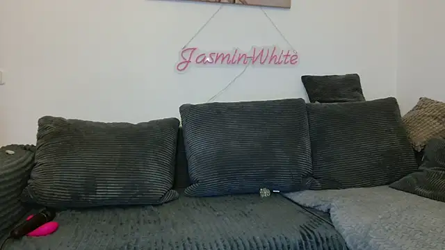 Jasmin-White webcam